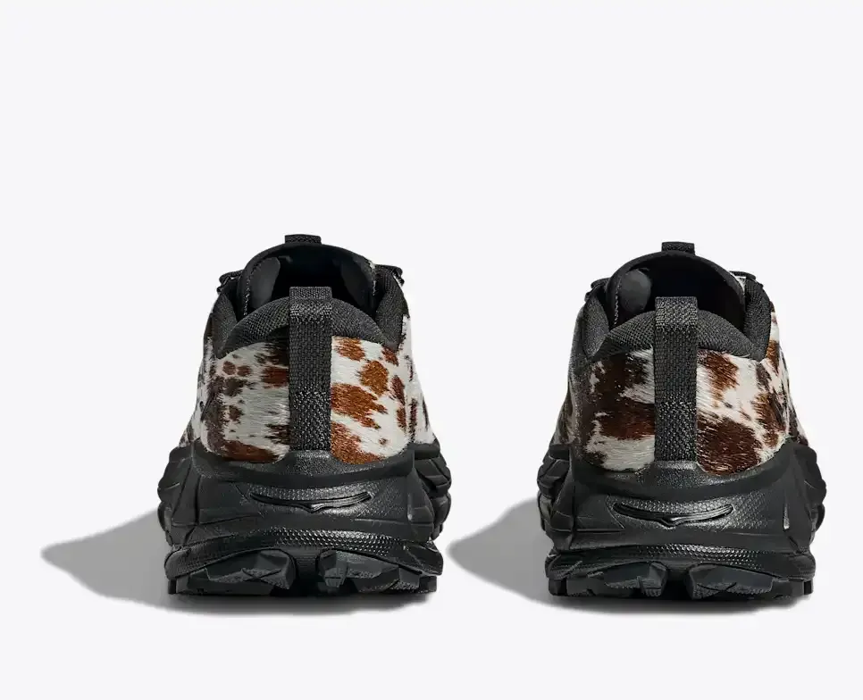 HOKA Tor Summit + Pirate Black